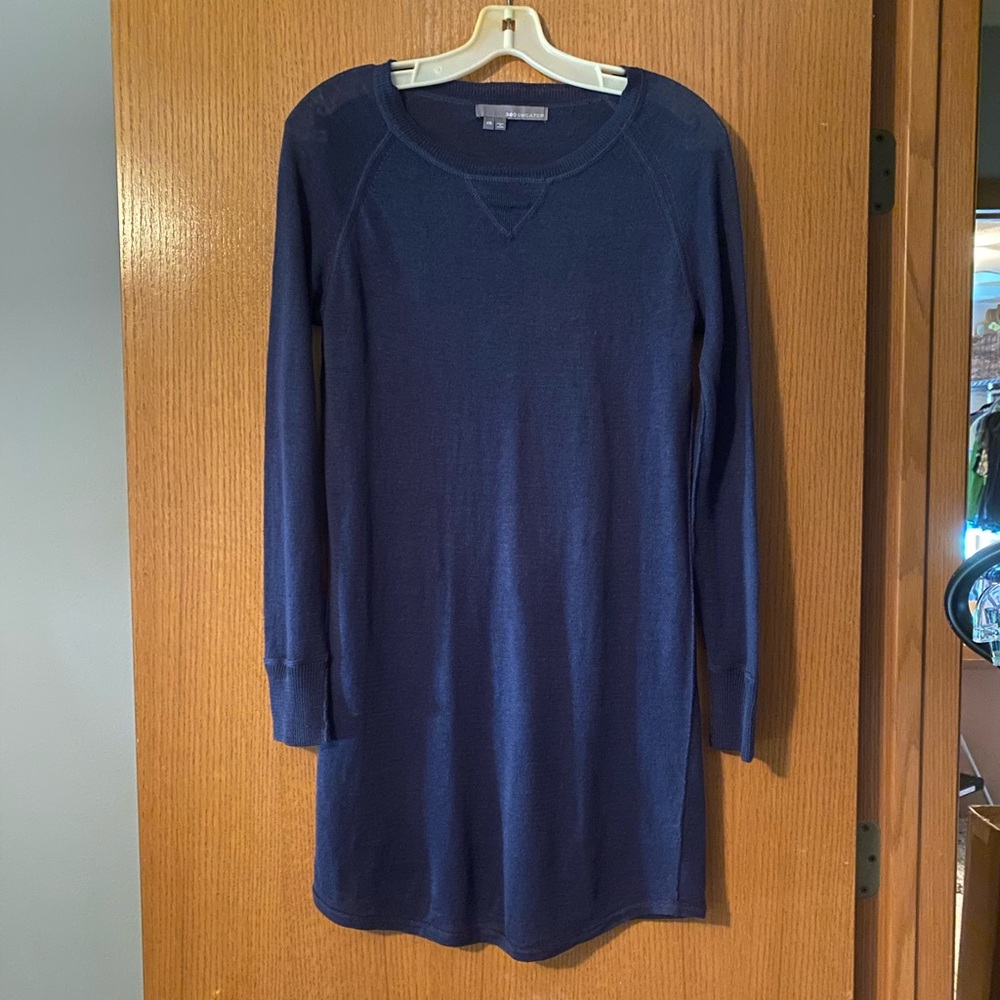 360 sweater dress 100% linen size xs navy